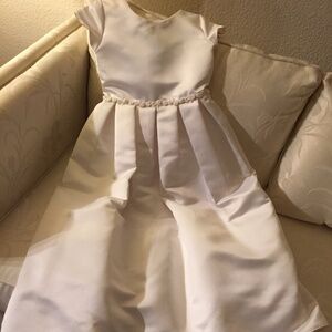 Dimples Los Angeles Girl's formal dress for a little girl.